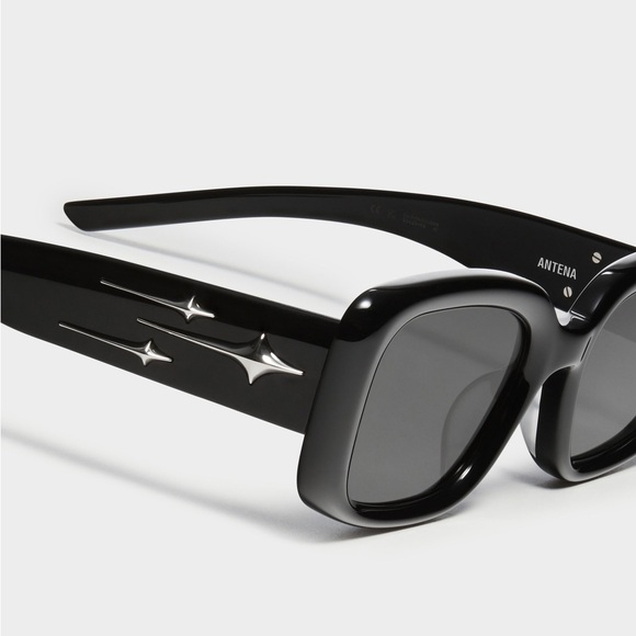 Gentle Monster Unisex Sunglasses Antena 01 - Picture 2 of 4